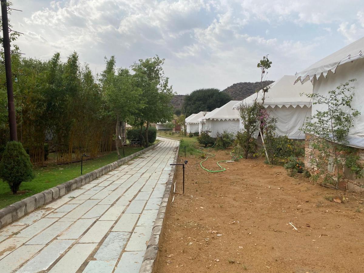 Grass Field Valley Resort ジャイプール エクステリア 写真
