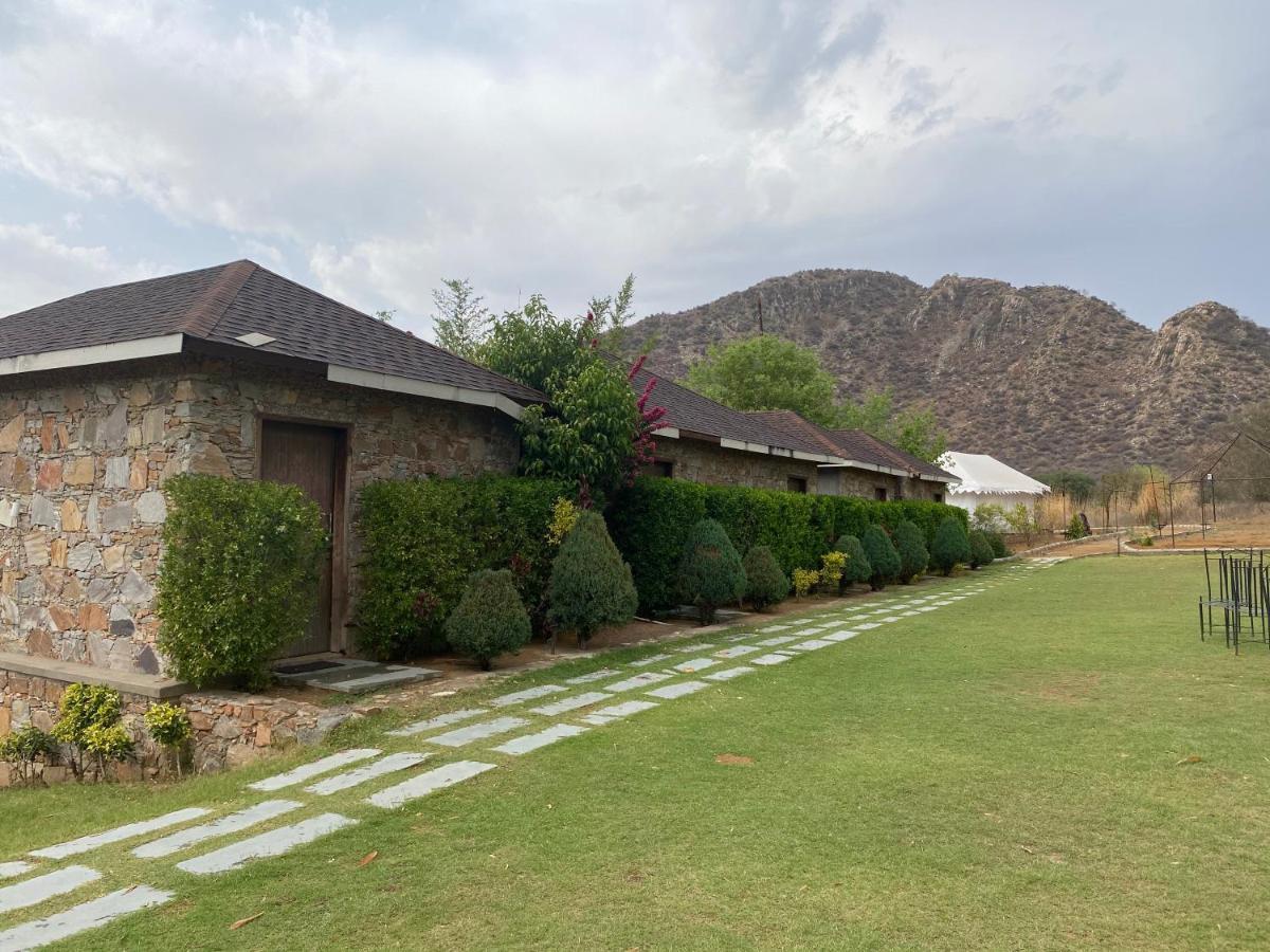 Grass Field Valley Resort ジャイプール エクステリア 写真